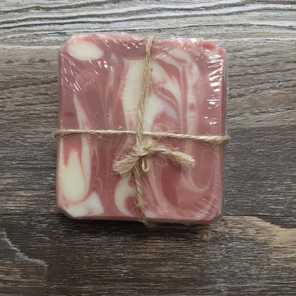 Handcrafted Green Tea and Eucalyptus Bar Soap NWT